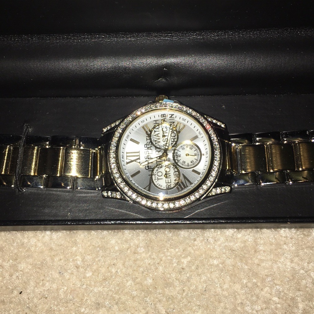 Gossip Gold Crystal watch NWT